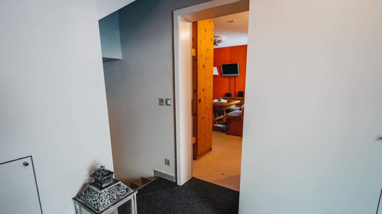 Charming 4 Bed Flat In Flims Apartment Екстериор снимка